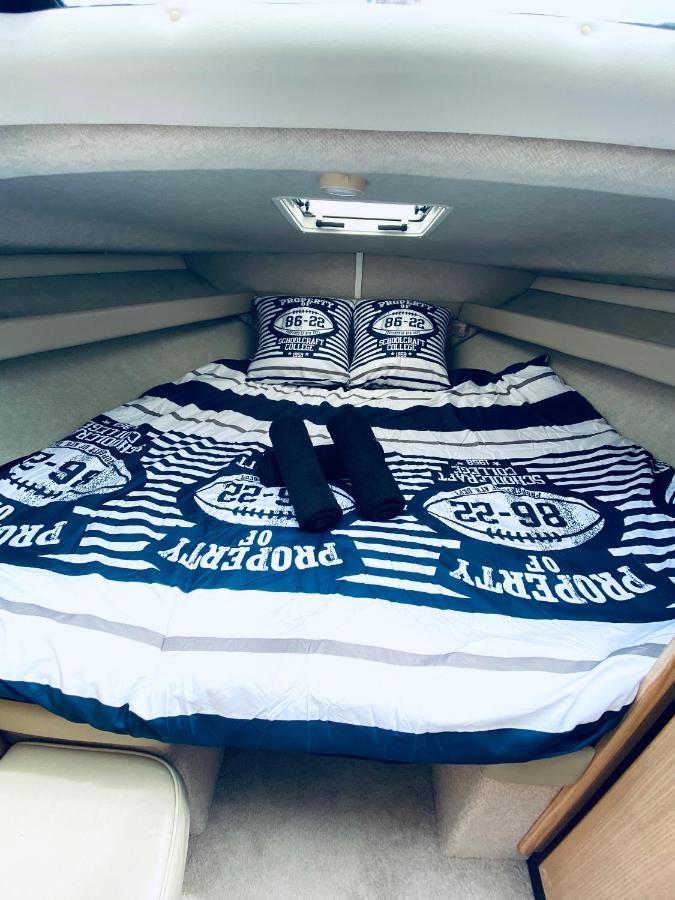 Dormir dans un bateau - BOAT PARADISE HÔTEL La Rochelle (Charente-Maritime) Exterior foto